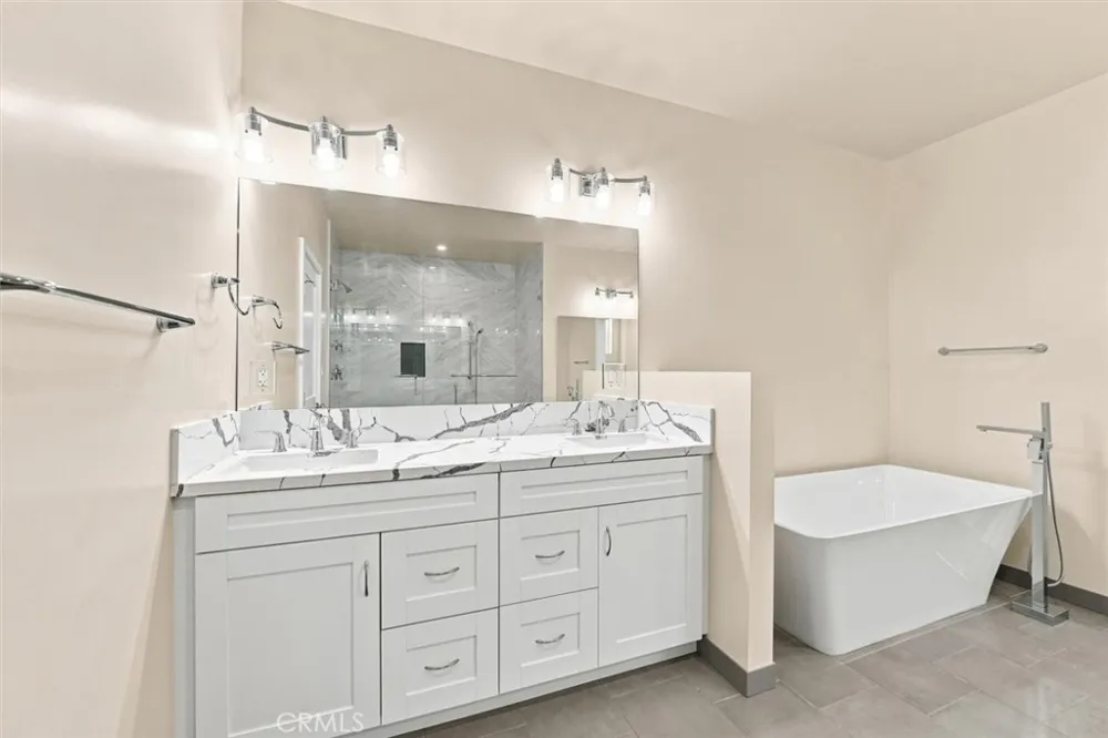 24222 Ocean Avenue Torrance, CA 90505