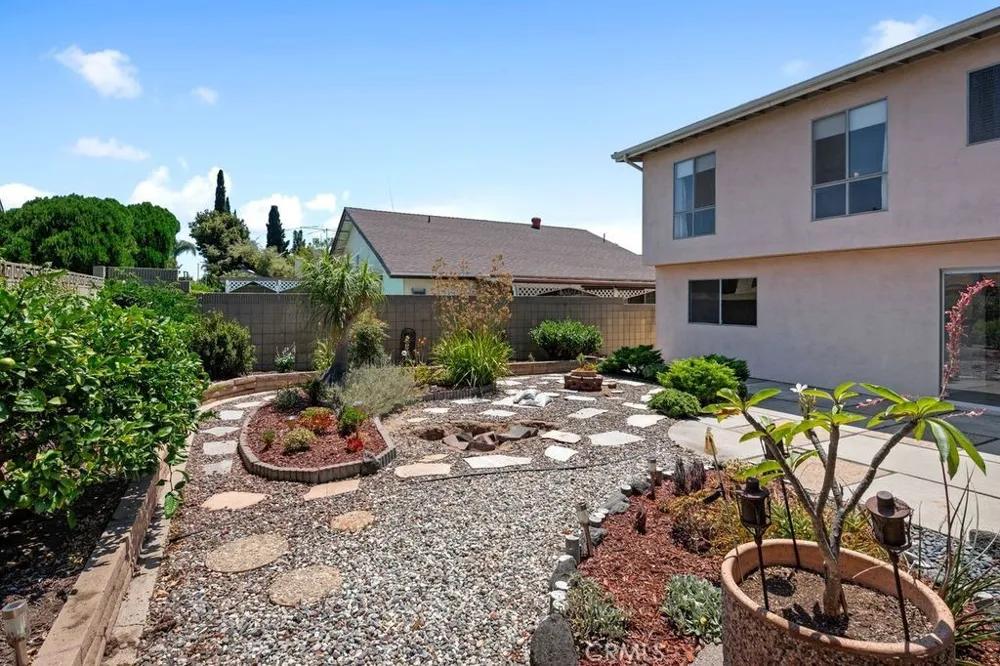1151 Oakfair Harbor City, CA 90710