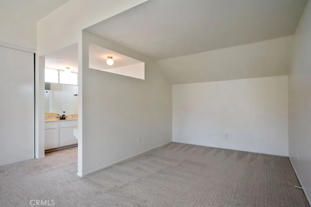 1151 Oakfair Harbor City, CA 90710