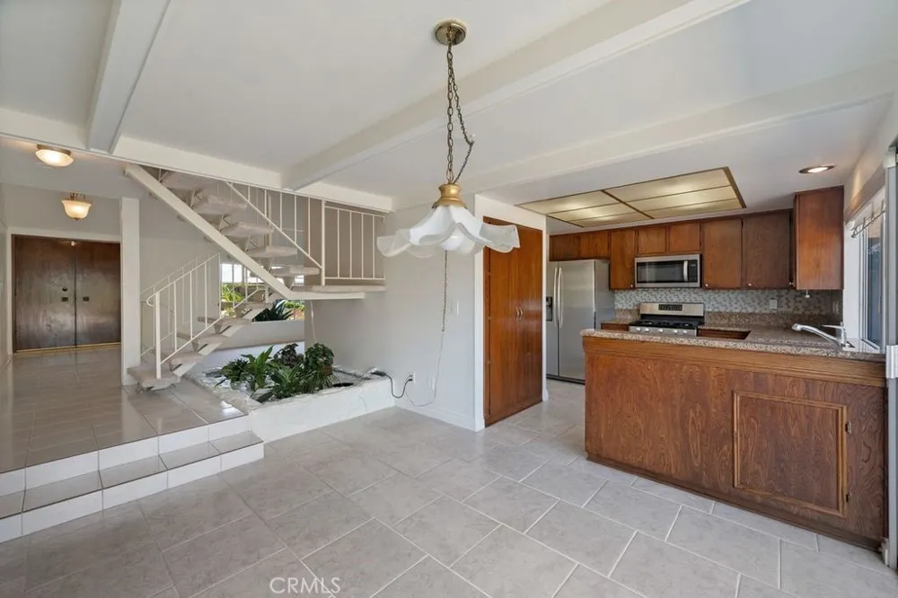 1151 Oakfair Harbor City, CA 90710