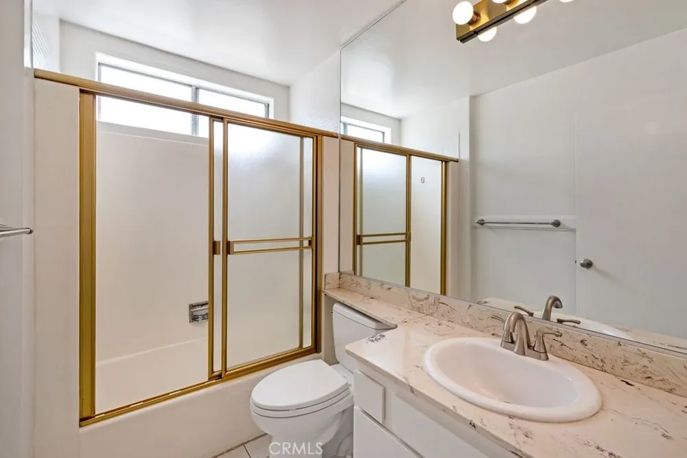 1151 Oakfair Harbor City, CA 90710