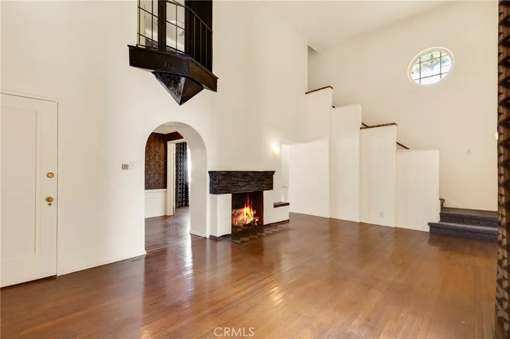 4261 Leimert Boulevard Los Angeles, CA 90008