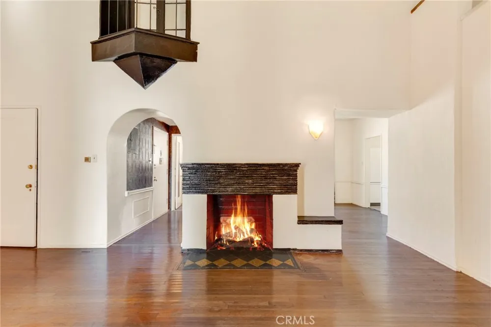4261 Leimert Boulevard Los Angeles, CA 90008