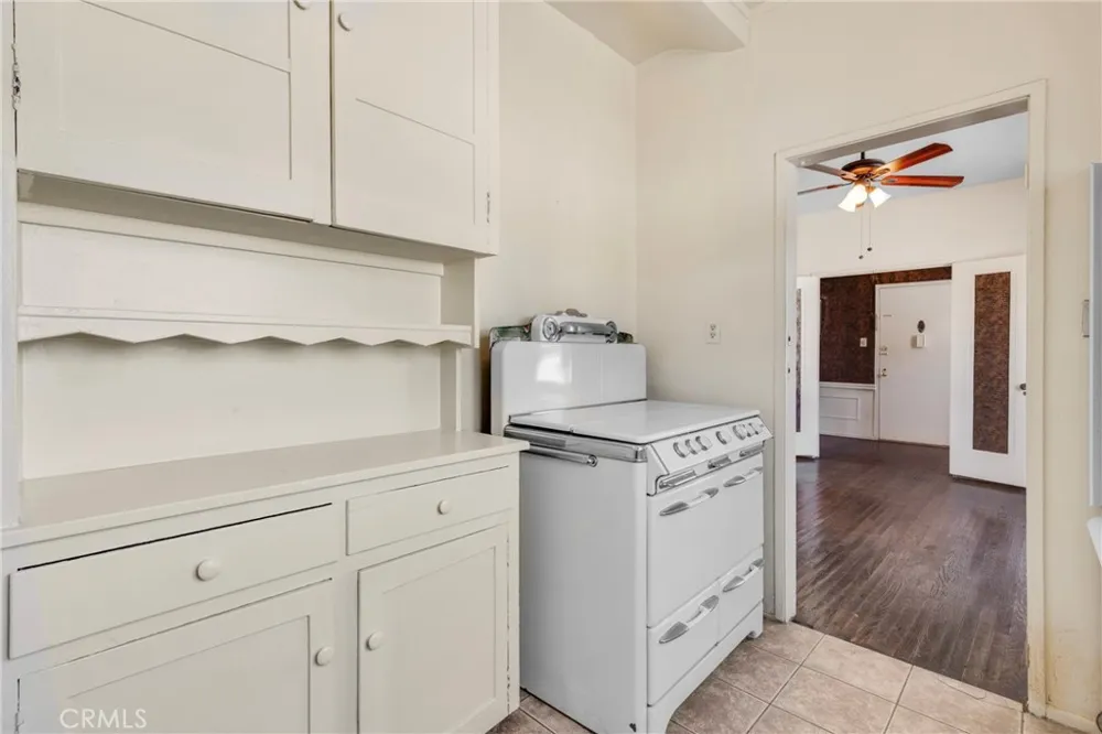 4261 Leimert Boulevard Los Angeles, CA 90008