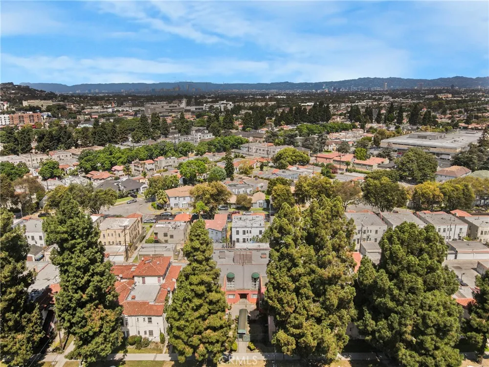 4261 Leimert Boulevard Los Angeles, CA 90008