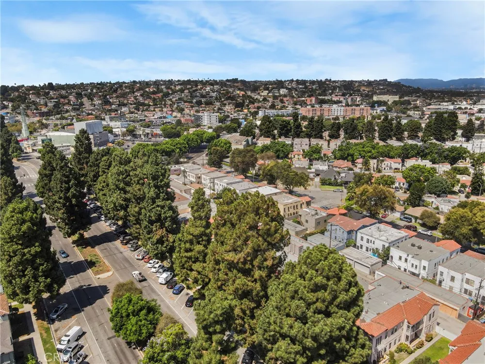 4261 Leimert Boulevard Los Angeles, CA 90008