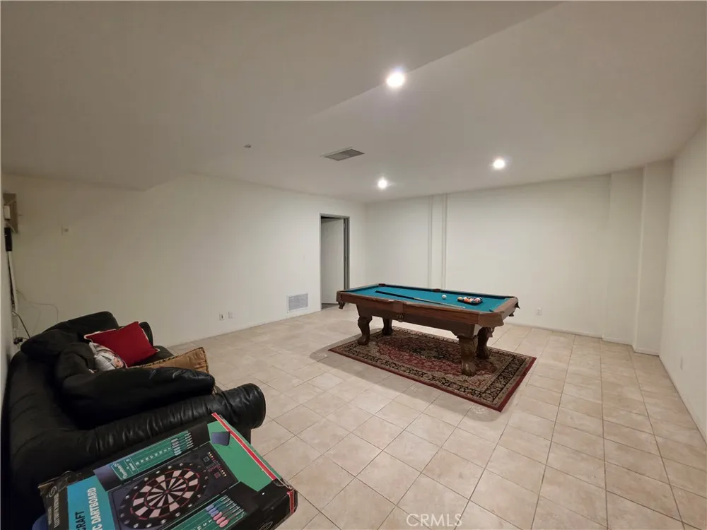 9 Temple Long Beach, CA 90803