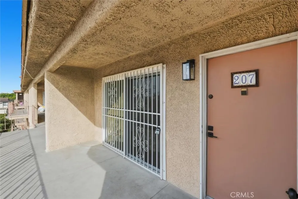1036 Magnolia #207 Gardena, CA 90247