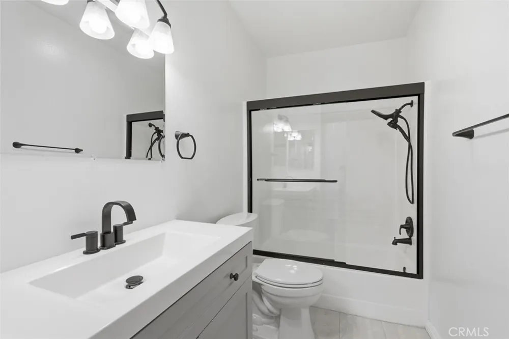 1036 Magnolia #207 Gardena, CA 90247