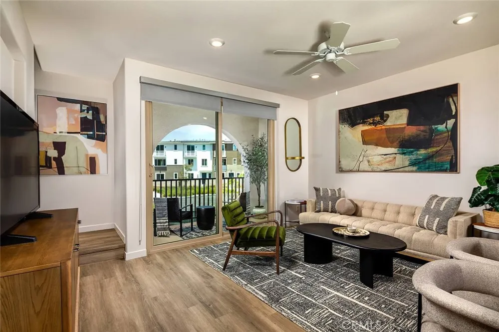 1587 W Vista Way San Pedro, CA 90732