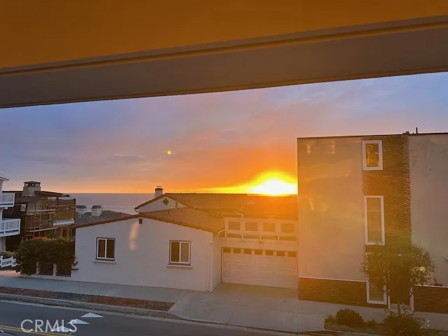 3302 Manhattan Manhattan Beach, CA 90266