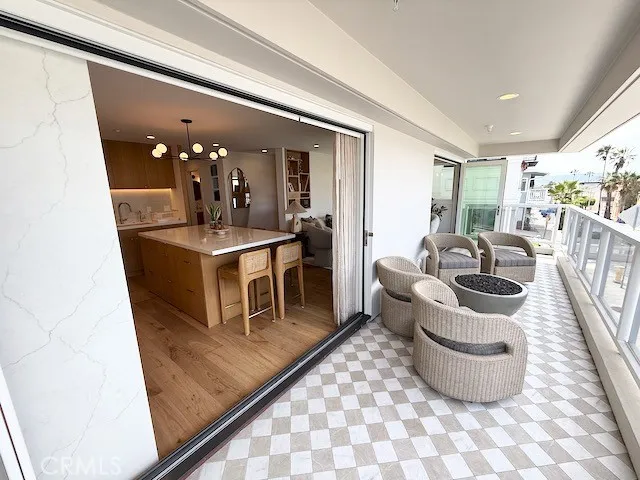 3302 Manhattan Manhattan Beach, CA 90266