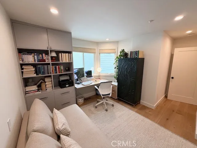 3302 Manhattan Manhattan Beach, CA 90266
