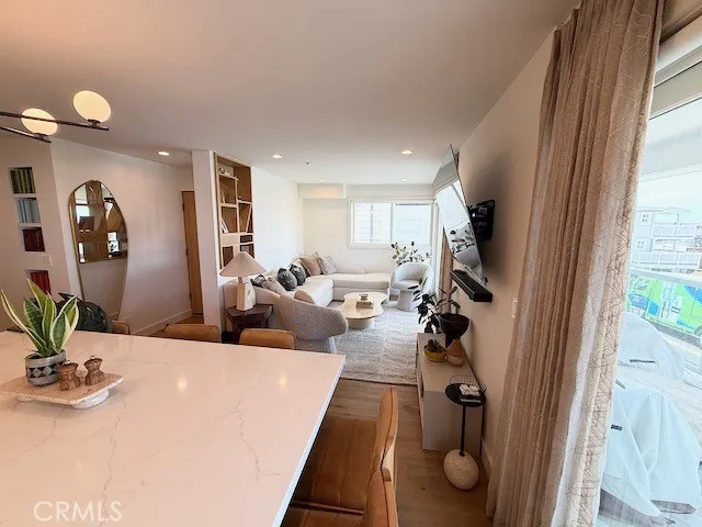3302 Manhattan Manhattan Beach, CA 90266