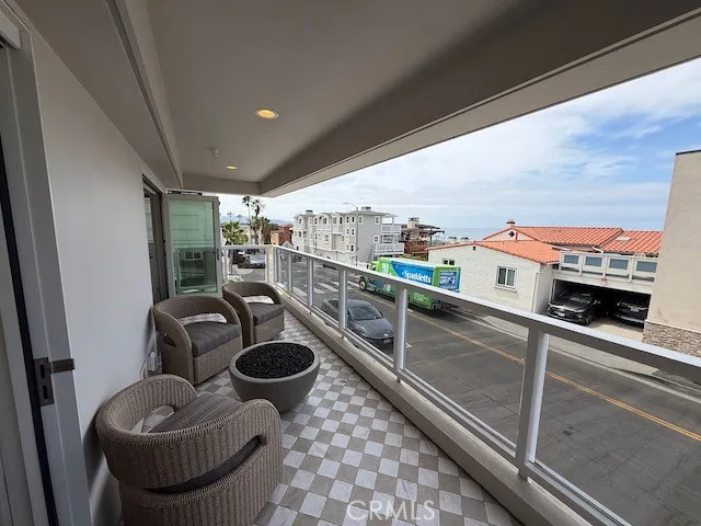 3302 Manhattan Manhattan Beach, CA 90266