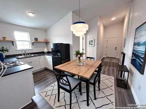 2419 S Presa Street Unit 201