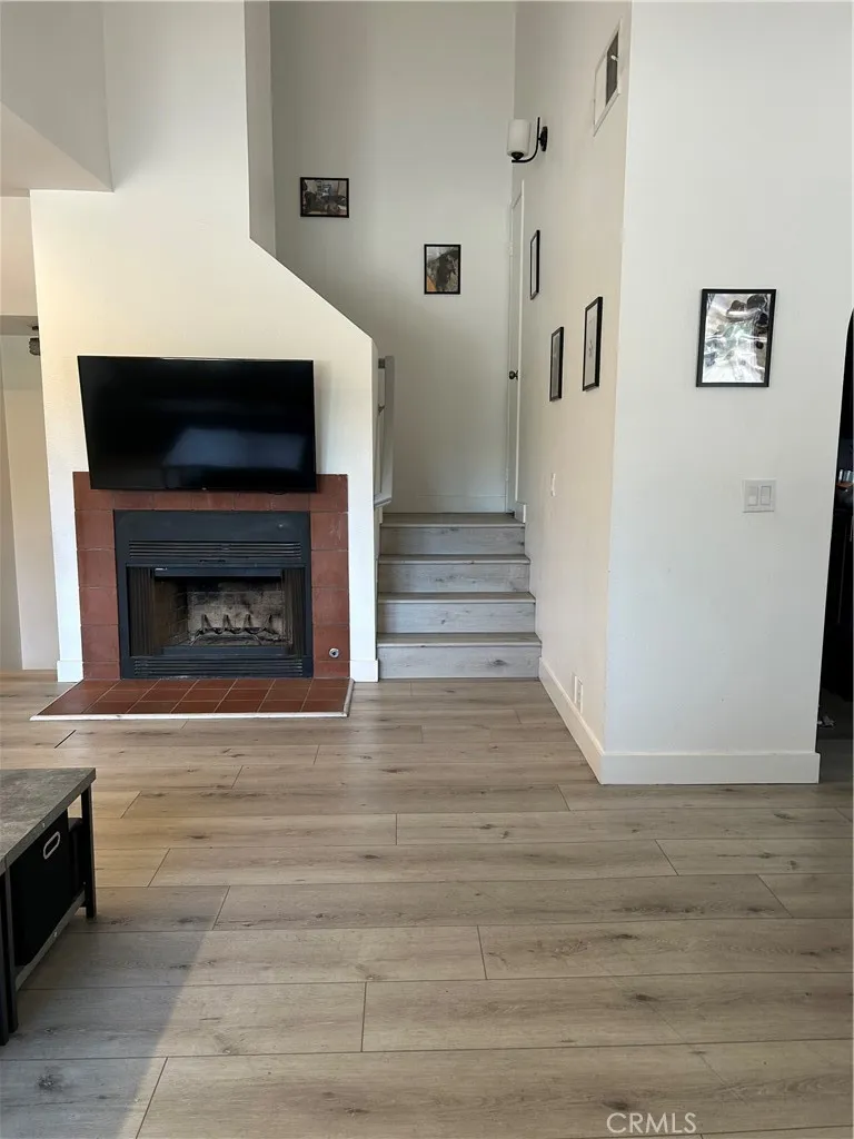 11300 Foothill Boulevard #19 Sylmar, CA 91342