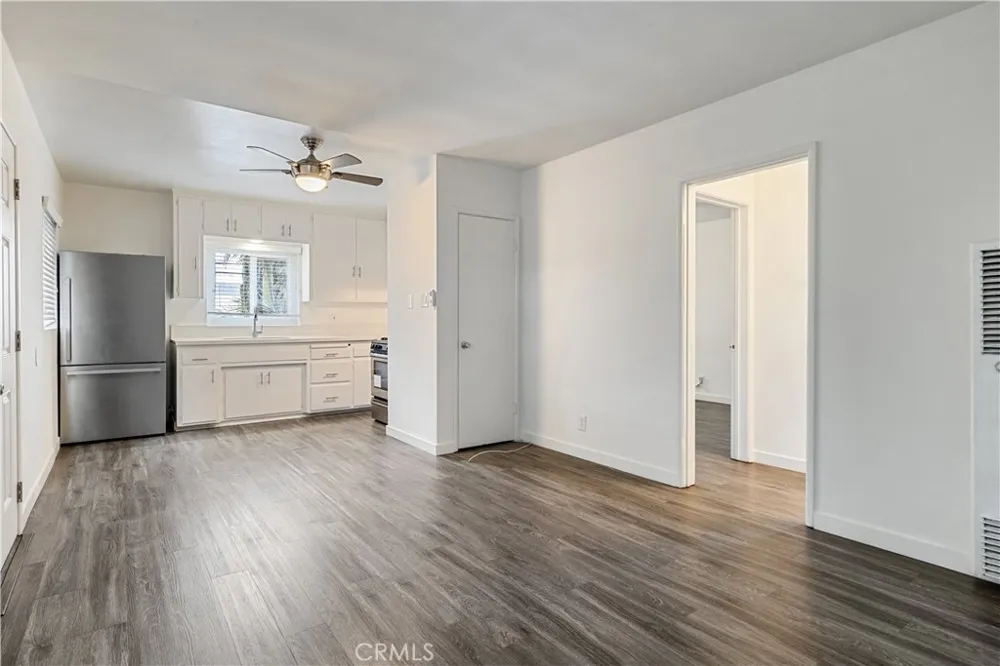 1056 E 6th Street Long Beach, CA 90802