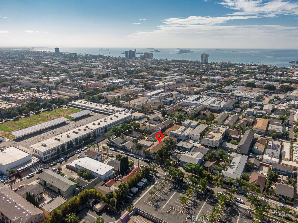 1056 E 6th Street Long Beach, CA 90802