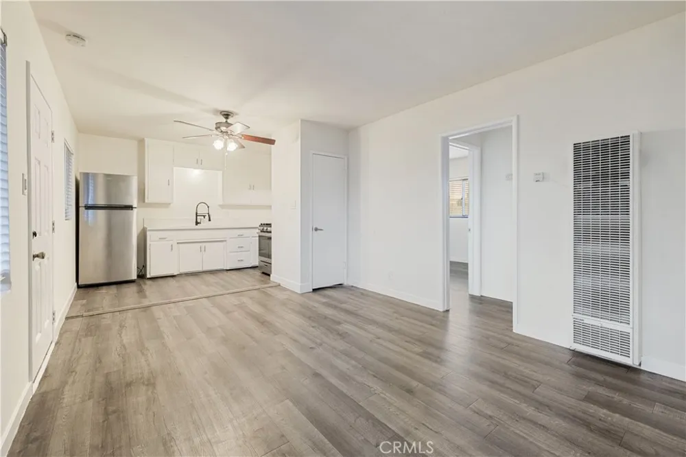 1056 E 6th Street Long Beach, CA 90802