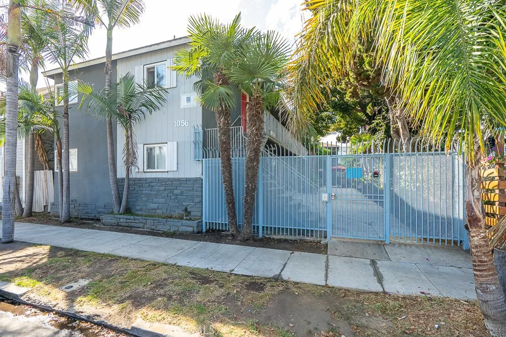 1056 E 6th Street Long Beach, CA 90802