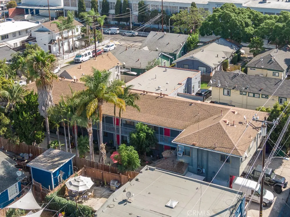 1056 E 6th Street Long Beach, CA 90802