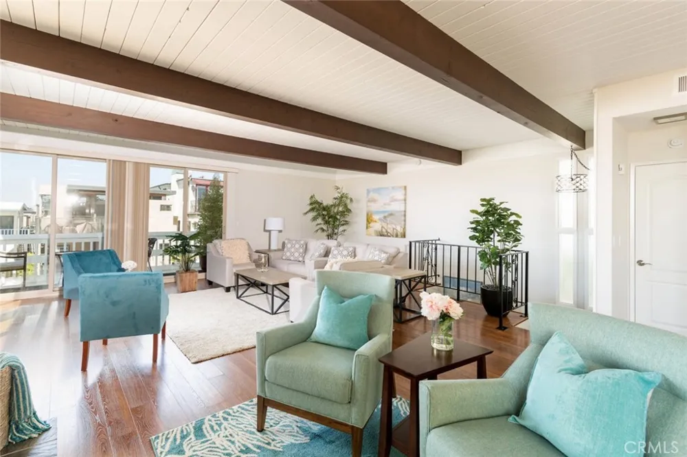 126 Neptune Avenue #A Hermosa Beach, CA 90254
