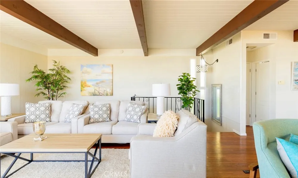 126 Neptune Avenue #A Hermosa Beach, CA 90254
