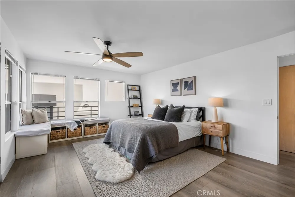 647 1st Place Hermosa Beach, CA 90254