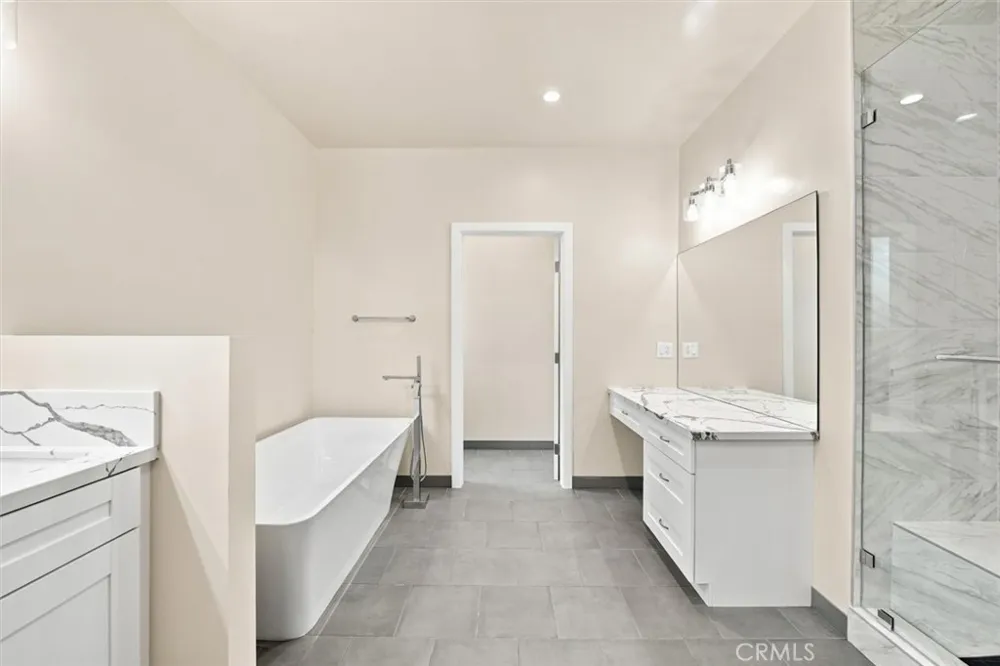 24224 Ocean Avenue Torrance, CA 90505