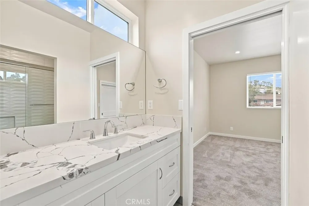 24224 Ocean Avenue Torrance, CA 90505