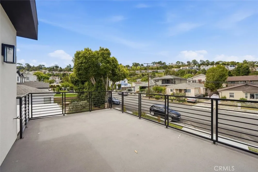 24224 Ocean Avenue Torrance, CA 90505