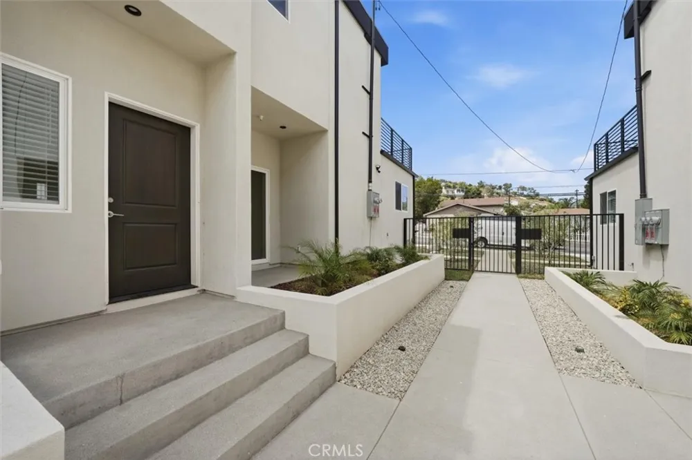 24224 Ocean Avenue Torrance, CA 90505