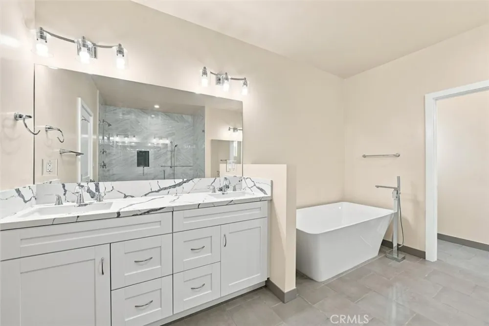 24224 Ocean Avenue Torrance, CA 90505