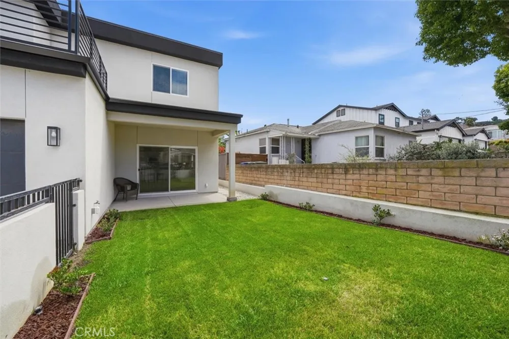 24224 Ocean Avenue Torrance, CA 90505