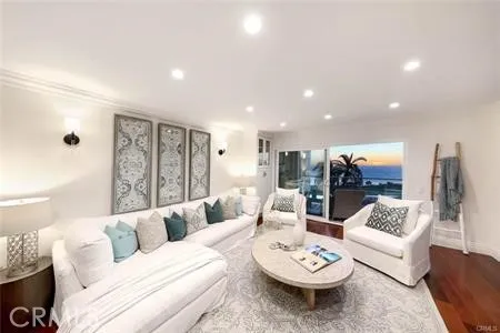 3200 La Rotonda Drive #211 Rancho Palos Verdes, CA 90275