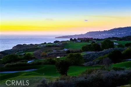 3200 La Rotonda Drive #211 Rancho Palos Verdes, CA 90275