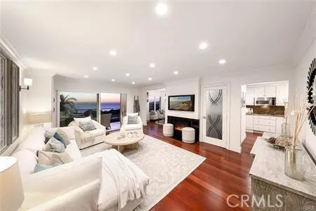 3200 La Rotonda Drive #211 Rancho Palos Verdes, CA 90275