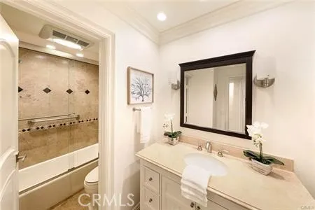 3200 La Rotonda Drive #211 Rancho Palos Verdes, CA 90275