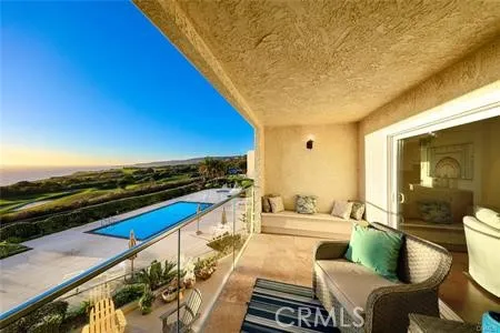 3200 La Rotonda Drive #211 Rancho Palos Verdes, CA 90275
