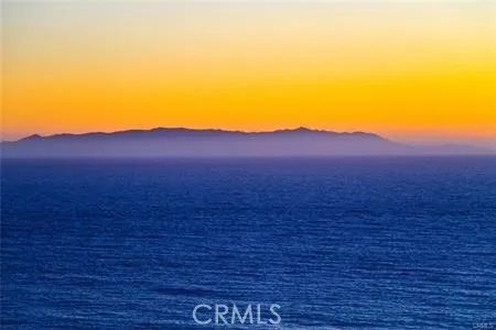 3200 La Rotonda Drive #211 Rancho Palos Verdes, CA 90275
