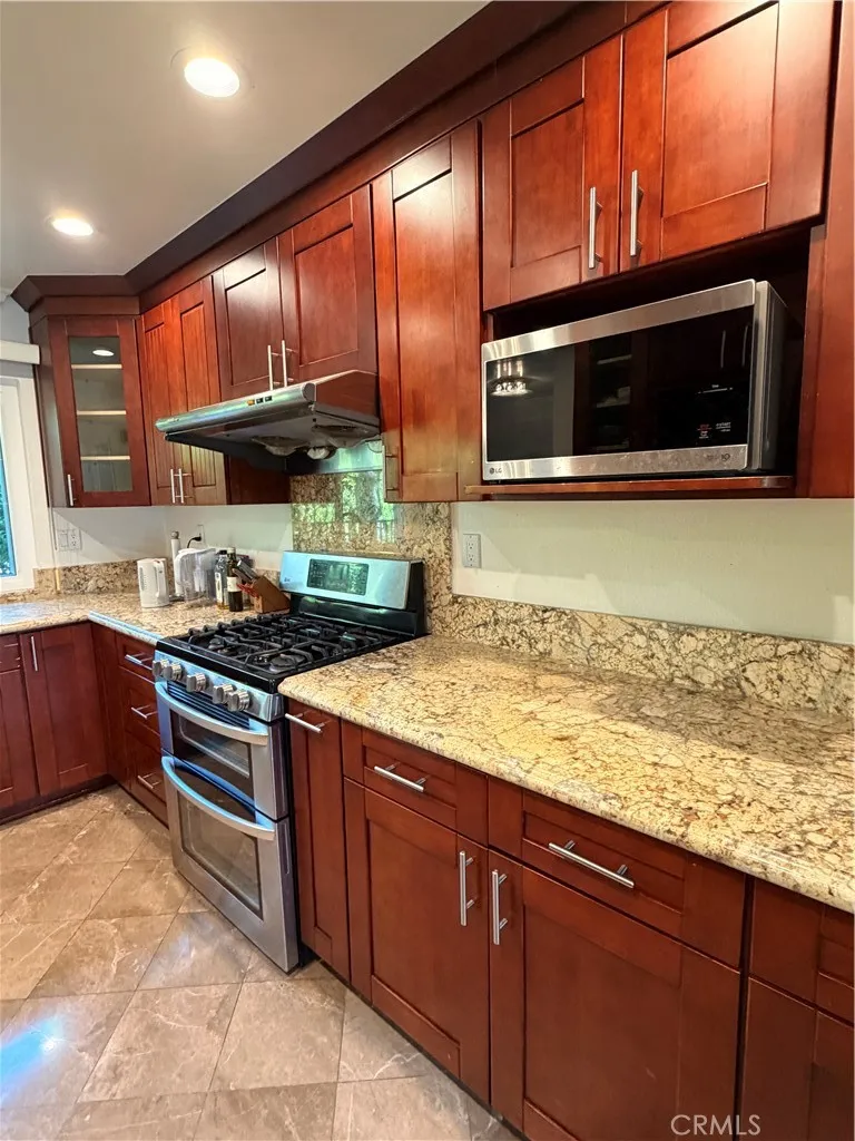 77 Cottonwood Palos Verdes Peninsula, CA 90274
