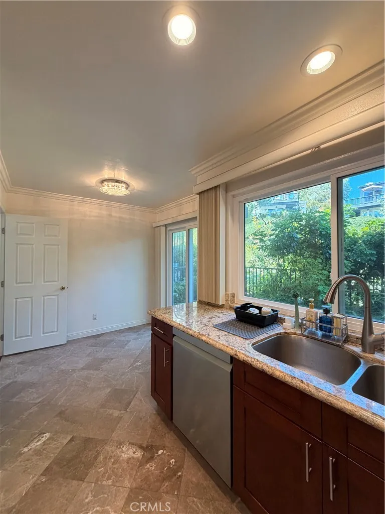 77 Cottonwood Palos Verdes Peninsula, CA 90274