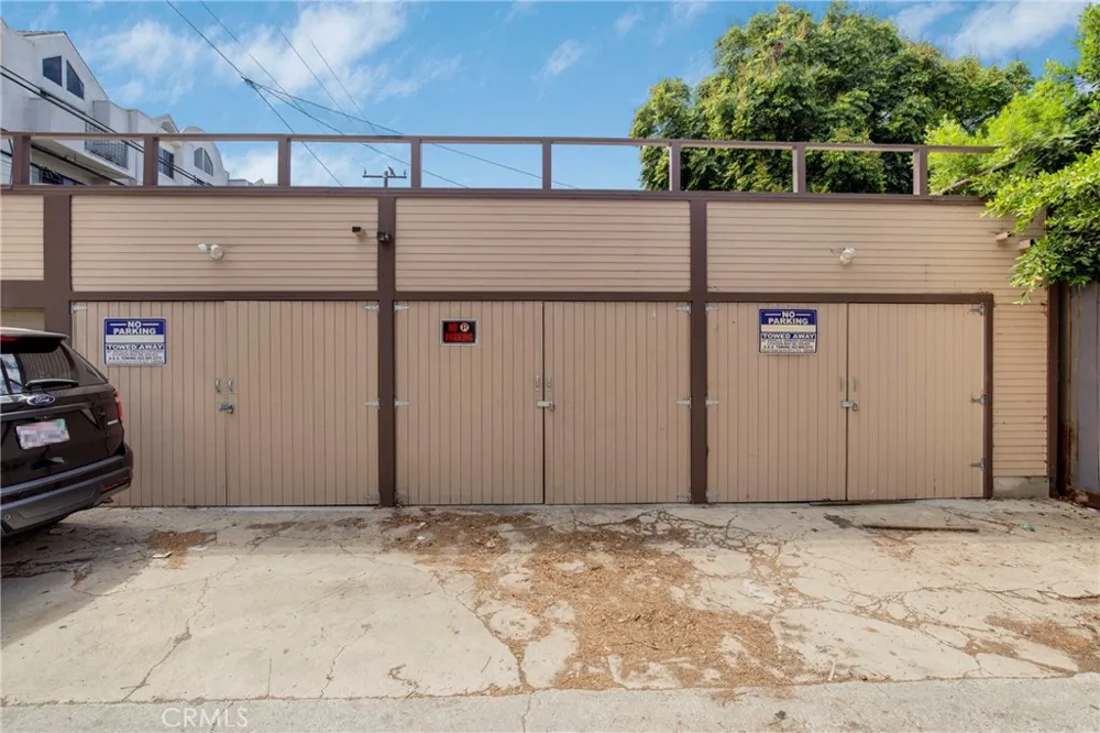 531 W 5th Street Long Beach, CA 90802