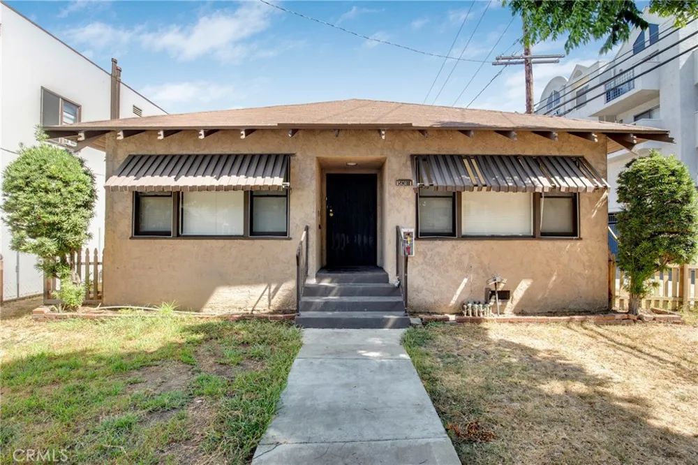 531 W 5th Street Long Beach, CA 90802