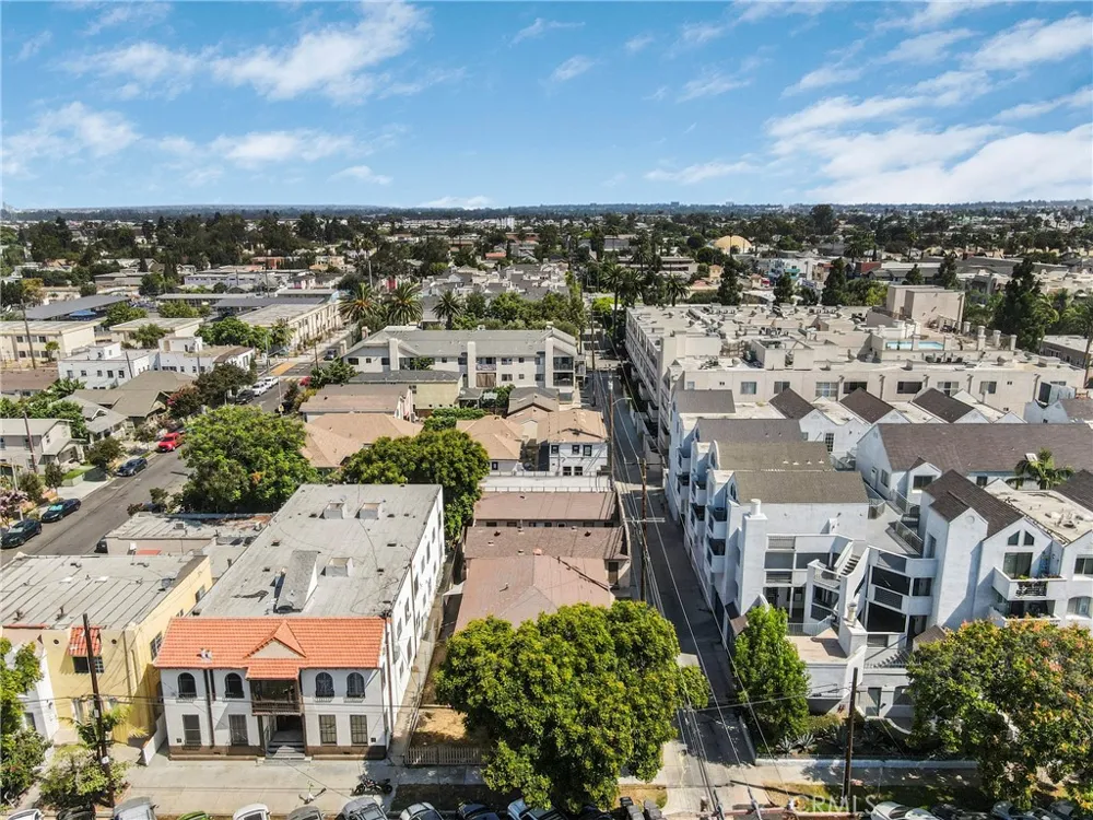 531 W 5th Street Long Beach, CA 90802