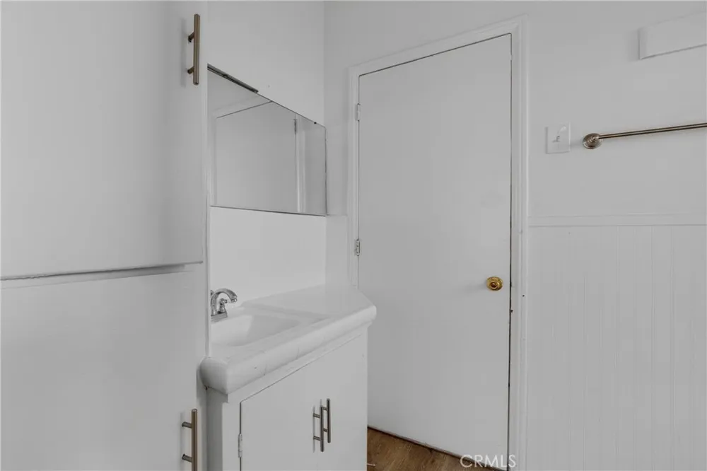 531 W 5th Street Long Beach, CA 90802