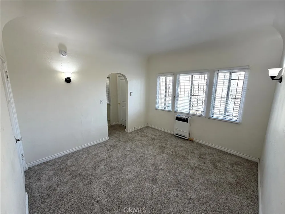 5038 Denker Avenue #1/4 Los Angeles, CA 90062