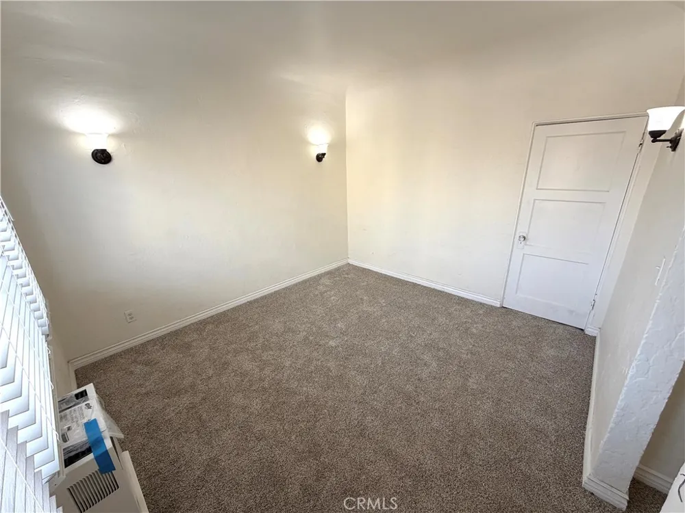 5038 Denker Avenue #1/4 Los Angeles, CA 90062