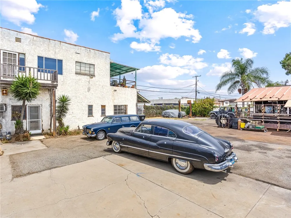 25828 President Harbor City, CA 90710